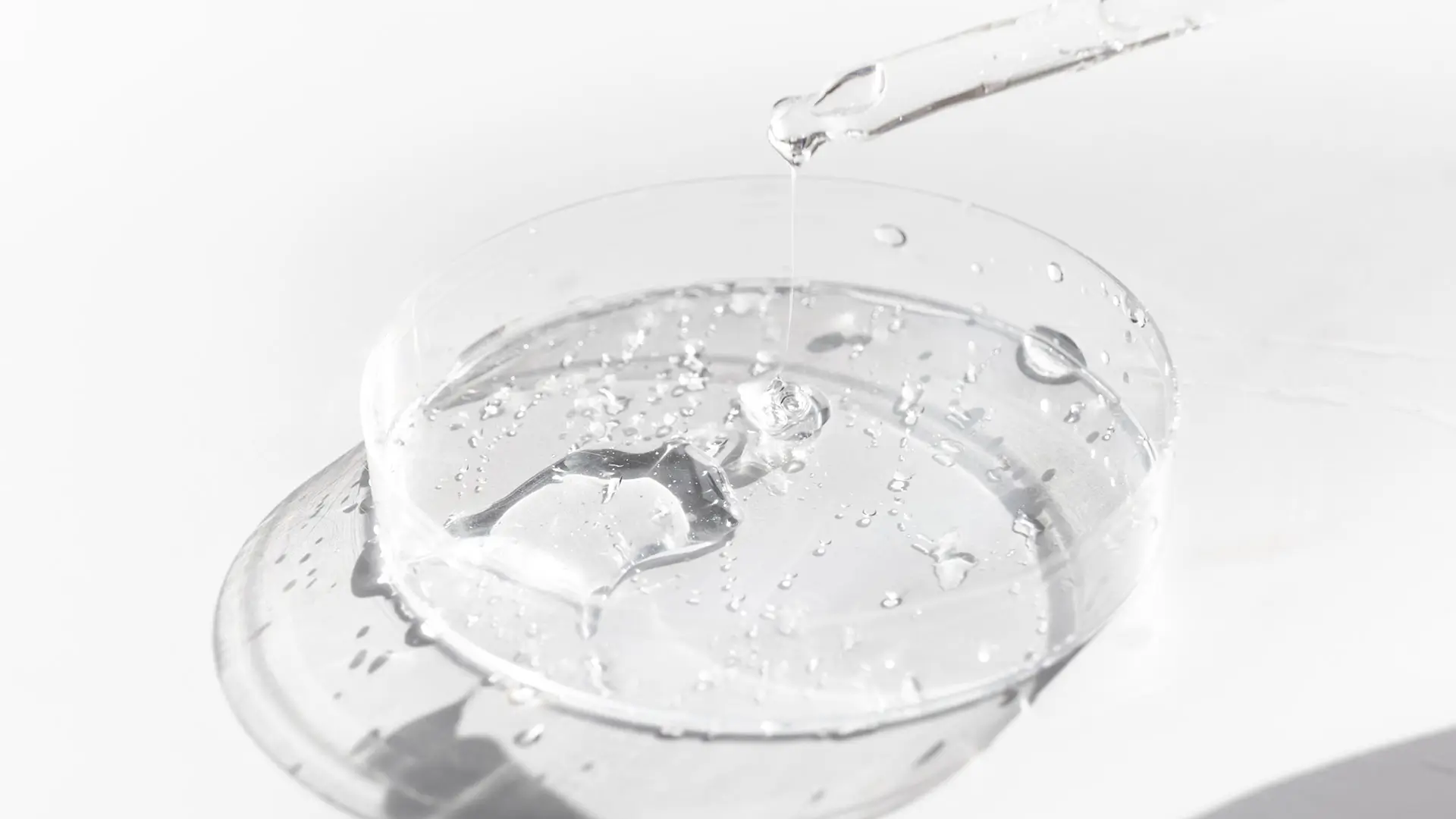 Gamme complète de soins du visage Mihi fabriquée en usines certifiées ISO.